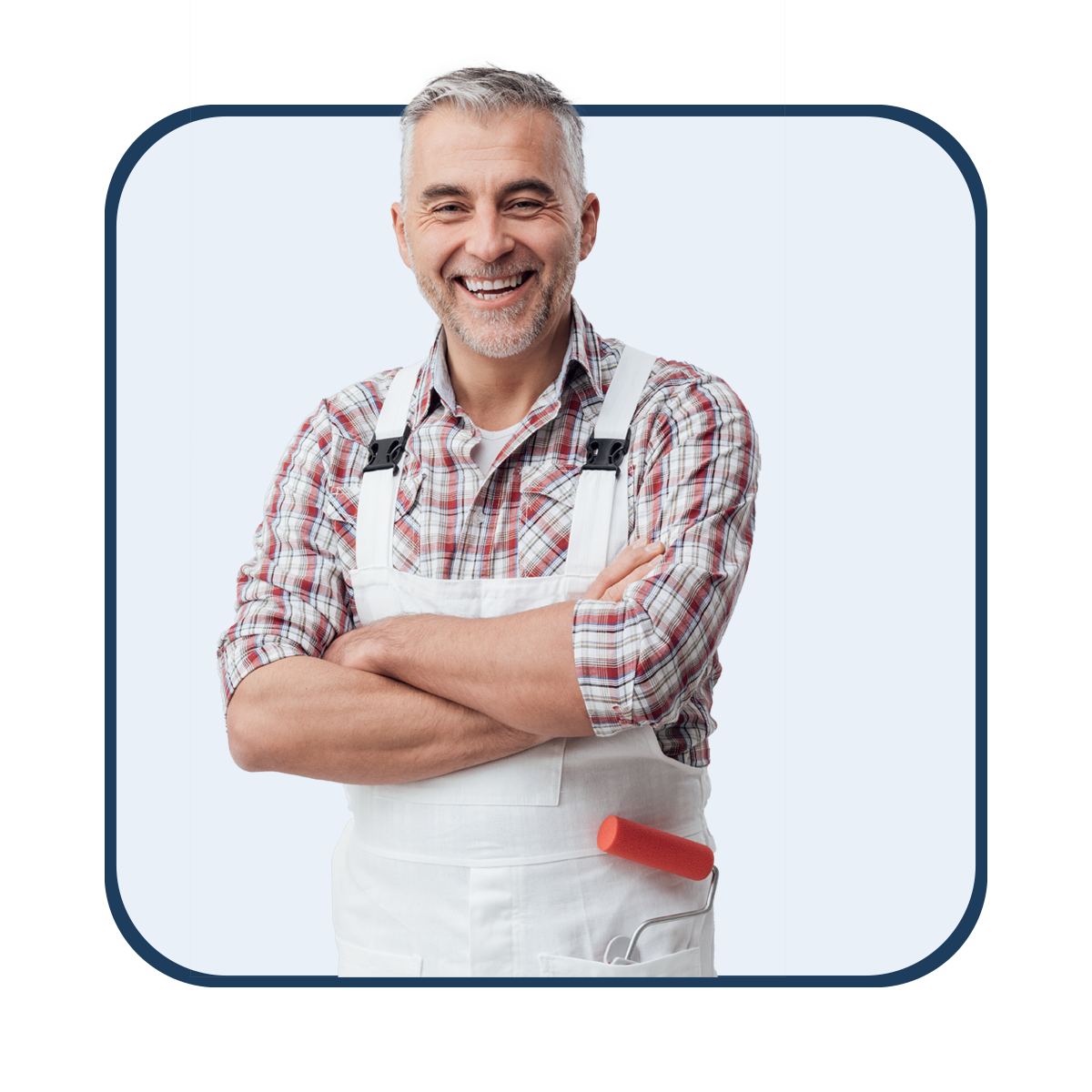 Inbauwerk Berlin Ein Malermeister lächelt in die Kamera