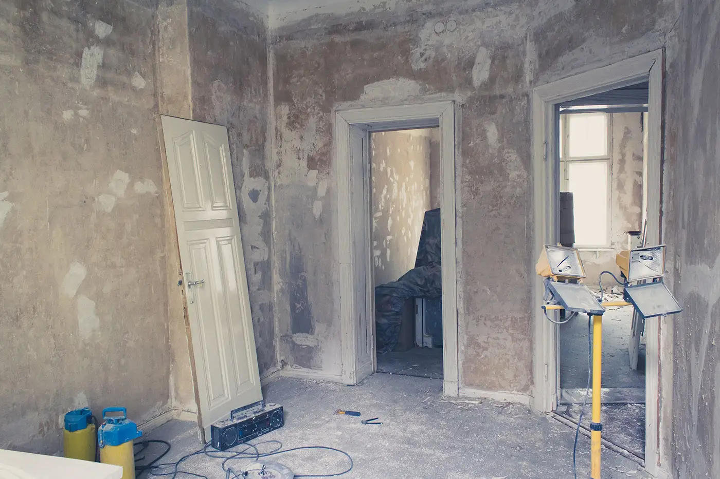 Eine Altbauwohnung bei der Sanierung