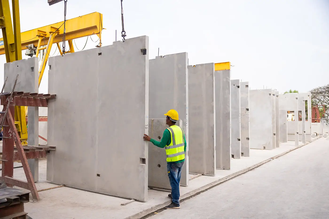 Arbeiter bei Betonarbeiten