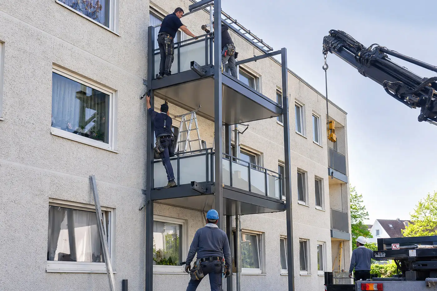 Neu gebaute Balkons