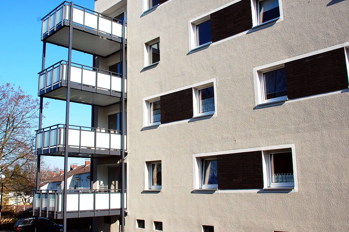 Neu gebaute Balkons