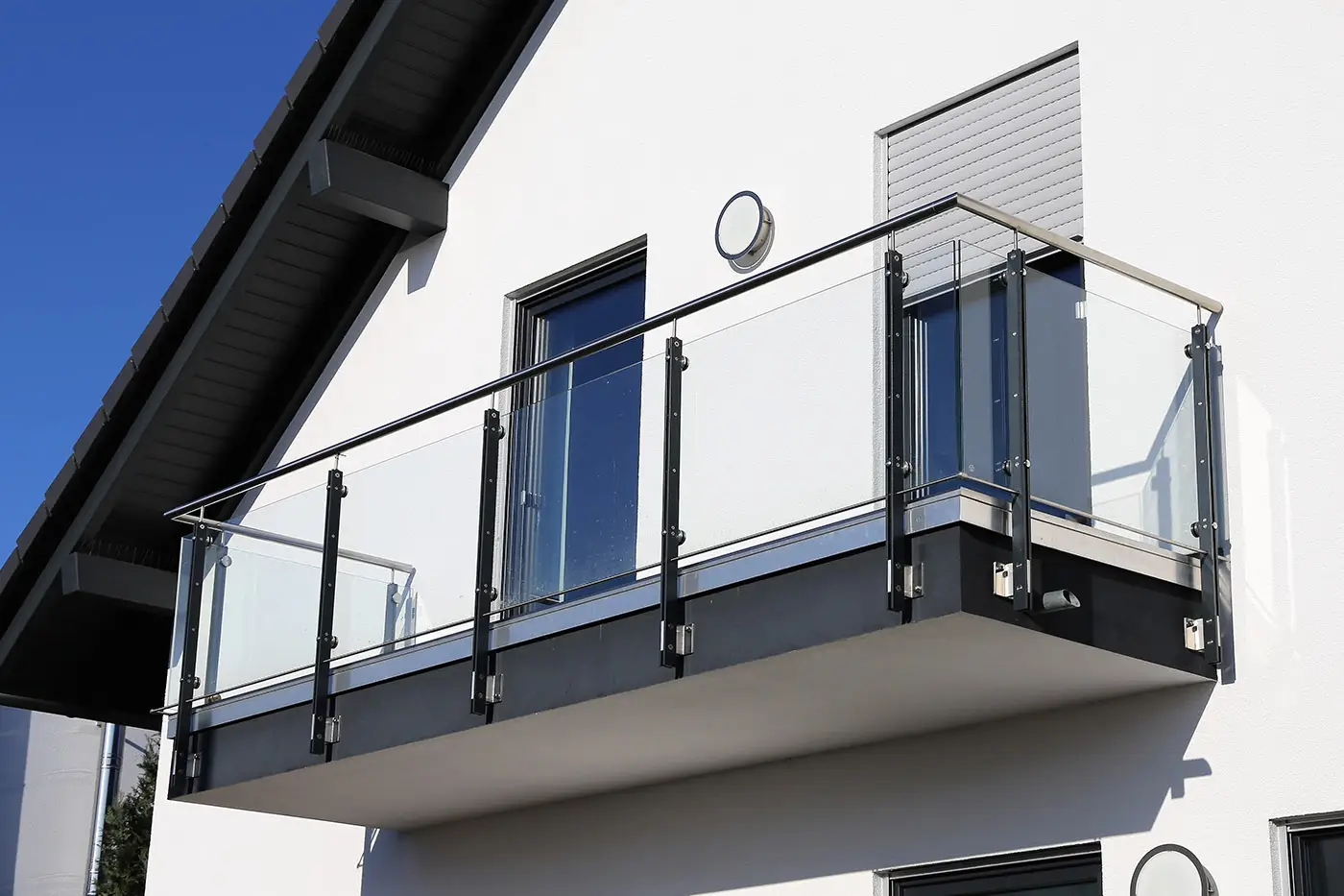 Neu gebaute Balkons